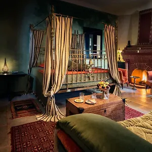 Риад Kheirredine